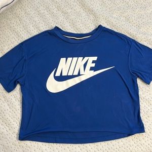 Nike Crop Top
